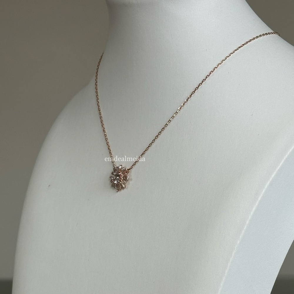 Swarovski Crystal Rose Gold Sunshine Idyllia Flower Pendant Necklace 5451376 - Picture 4 of 12